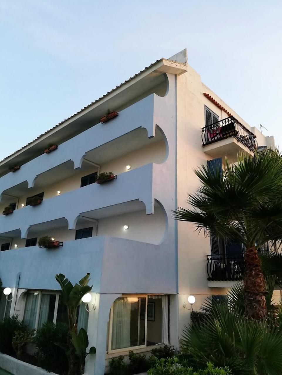 Baia Degli Dei Giardini Naxos Exterior foto