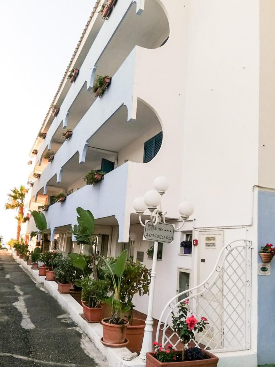 Baia Degli Dei Giardini Naxos Exterior foto