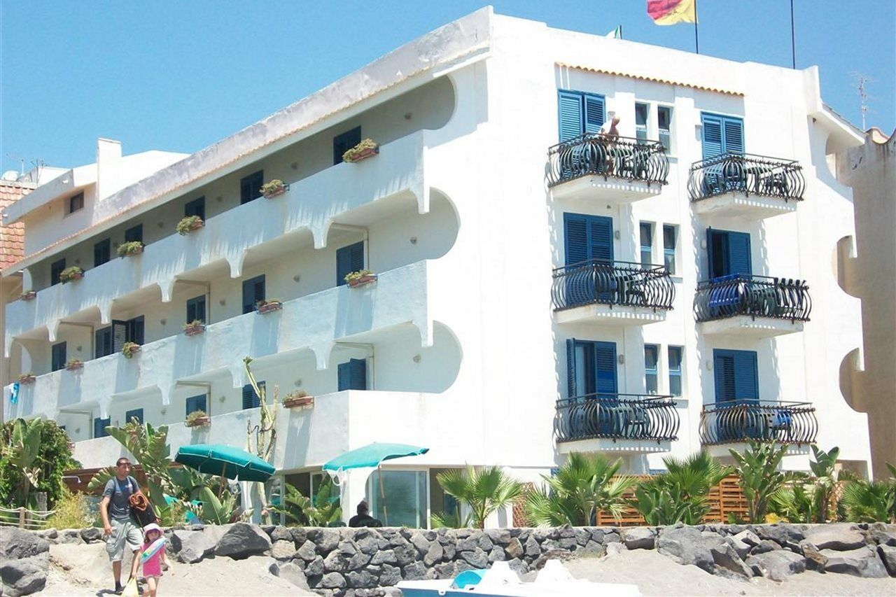 Baia Degli Dei Giardini Naxos Exterior foto